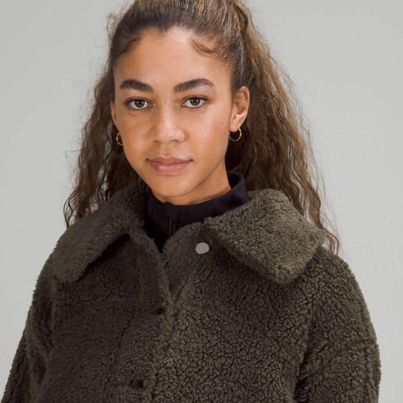 Lululemon Textured Fleece Button Jacket (Dark Olive) - Picture 3 of 9